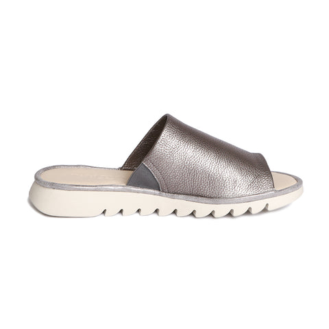Bueno shore thing slide sandal hotsell